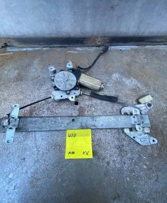 Nissan Almera Rear door window regulator motor 827300M007