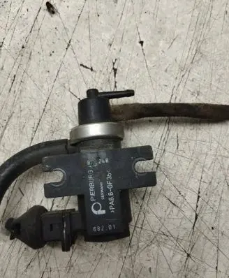 Volkswagen PASSAT B7 Turbo solenoid valve 72190320