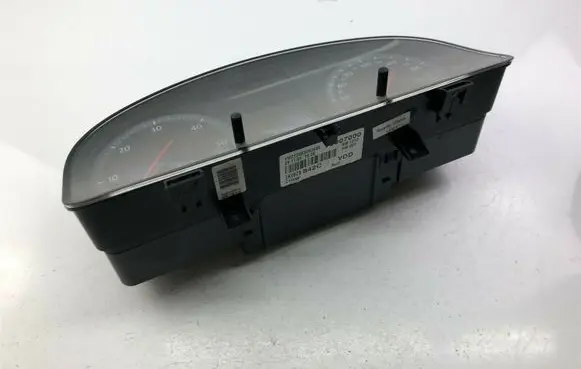 Volkswagen Caddy Speedometer (instrument cluster) 2K0920842C G1270