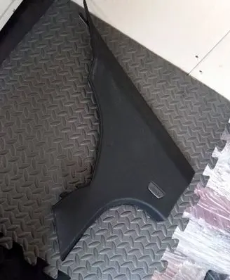 BMW 5 F10 F11 (C) pillar trim 9116357