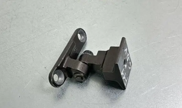 BMW 5 F10 F11 Rear door upper hinge 7185634