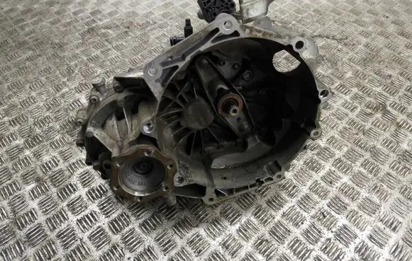 Volkswagen T-Roc Manual 6 speed gearbox SEM
