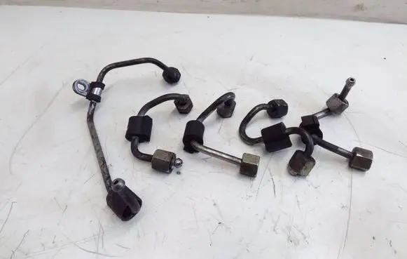 Volkswagen Sharan Fuel injector supply line/pipe 