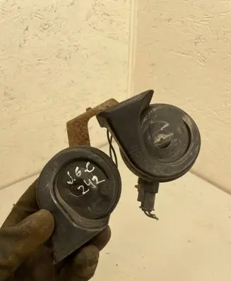 Jeep Grand Cherokee (WK) Horn signal e9703881157