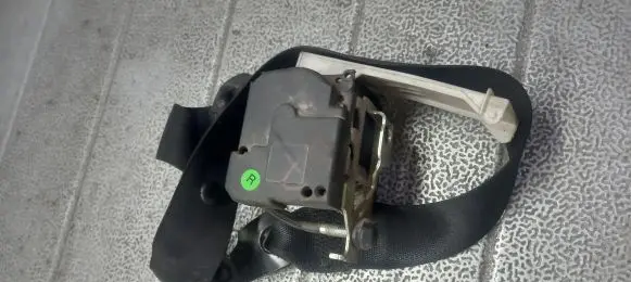 Opel Zafira A Front seatbelt