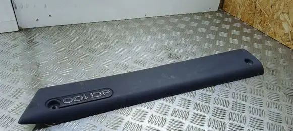 Renault Master II Front door trim (molding) 7701692581