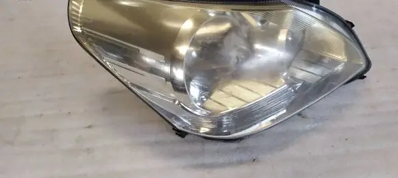 Toyota Verso Headlight/headlamp 81110-0F090