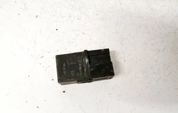 Volvo S40, V40 Other relay mb953382 mb95338211