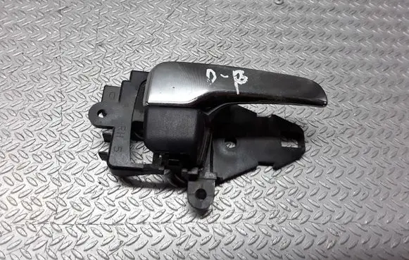Mitsubishi Lancer X Rear door interior handle MN105360