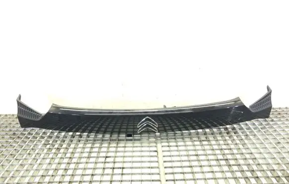 Citroen C4 III e-C4 Trunk door license plate light bar 