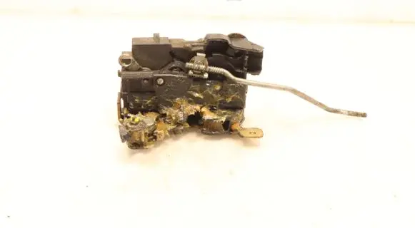 Renault Master II Front door lock