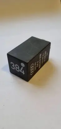Volkswagen PASSAT B5 Other relay 8D0919578 D12203 PA6GF30
