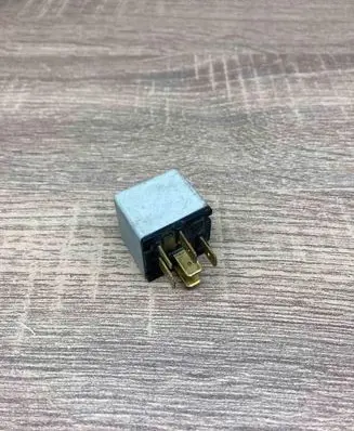 Opel Corsa C Other relay 24430433 000041797