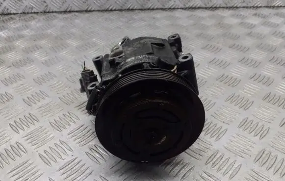 Toyota Yaris Air conditioning (A/C) compressor (pump)
