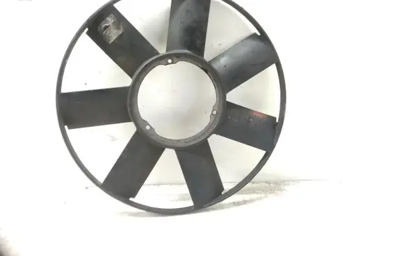BMW 5 E39 Fan impeller 2243303