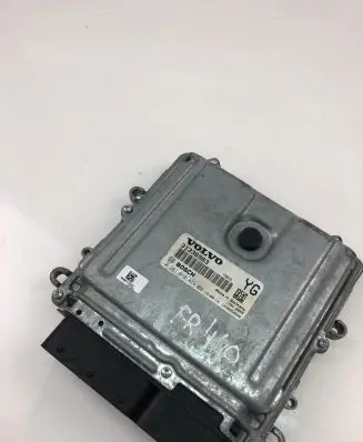 Volvo S60 Engine control unit/module ECU 31336983 0281018414