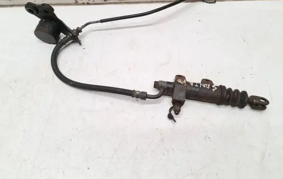 Hyundai Santa Fe Clutch master cylinder 