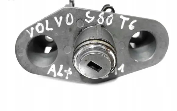 Volvo V70 Tailgate lock latch YV1TS91J531311306