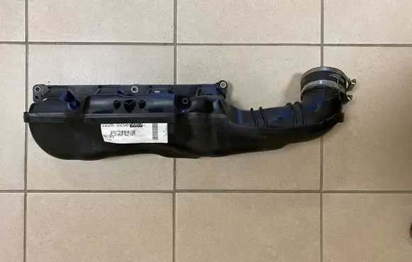 BMW M6 Intake manifold 7843274