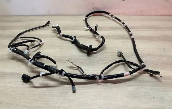 Toyota C-HR I Tailgate/trunk wiring harness 