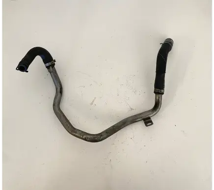 Volkswagen Touareg II Engine coolant pipe/hose 7P6422881M