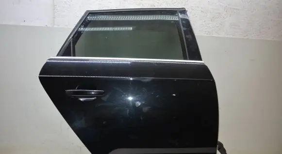 Audi A3 S3 8V Rear door