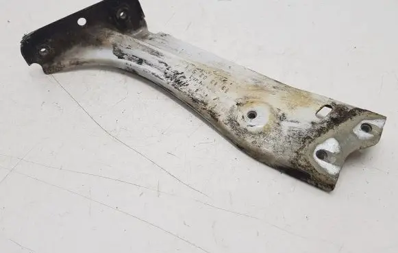 Skoda Octavia Mk3 (5E) Fender mounting bracket 5E0821141