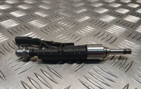 Mini Cooper F57 Fuel injector 7639990 0261500140