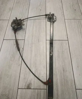 Volkswagen Transporter - Caravelle T4 Front door manual window regulator 701837502F