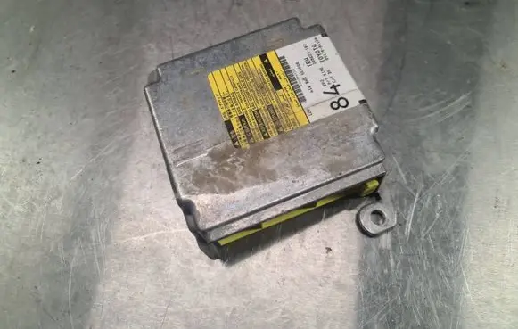 Toyota Avensis T250 Airbag control unit/module 8917005120 208623102