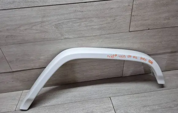 Mercedes-Benz G W463 2nd Gen Front arch trim A4638810400