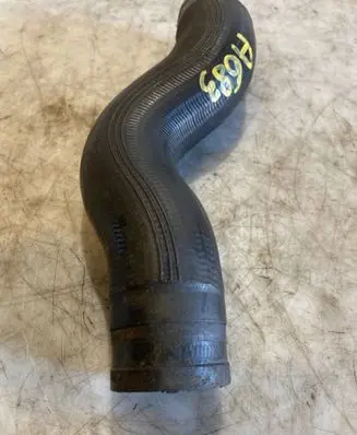 Opel Zafira B Intercooler hose/pipe 55557037