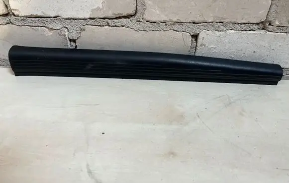 Mercedes-Benz E W211 Front sill trim cover A2116801835