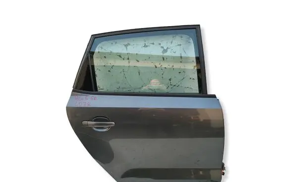 Volkswagen Polo V 6R Rear door 