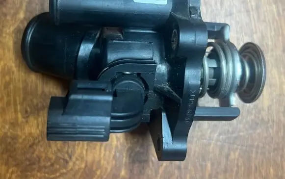Ford Mondeo Mk III Engine coolant pipe/hose 5385296 5447271 5606485