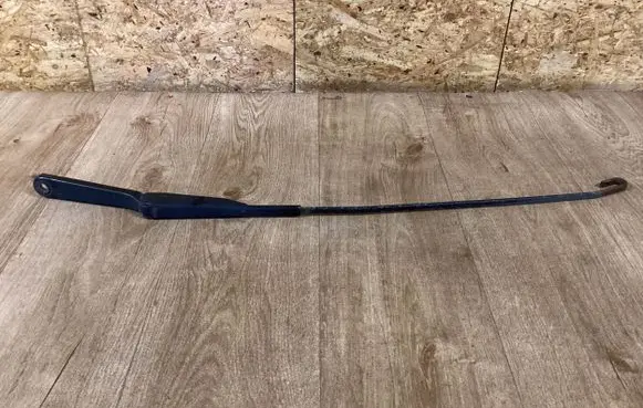 Renault Trafic II (X83) Front wiper blade arm 7700311584