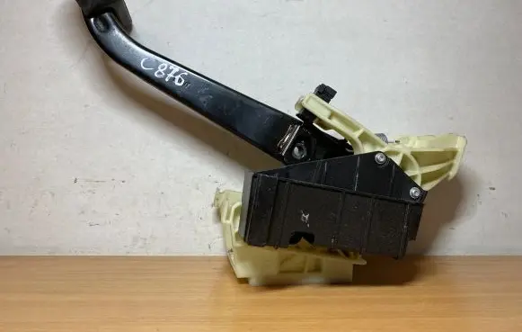BMW X5 E70 Brake pedal C876 6791901