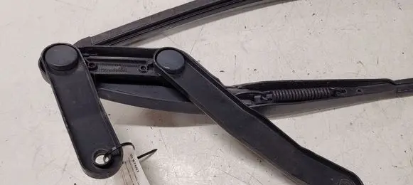 Mercedes-Benz C W204 Front wiper blade arm A2048201544 3392125813