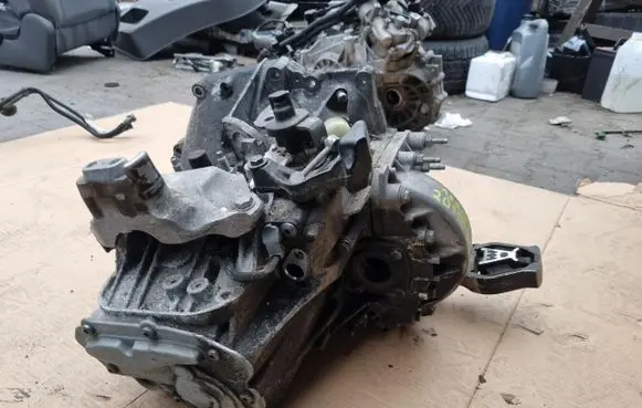 Peugeot 308 Manual 5 speed gearbox 20MB41 ITA
