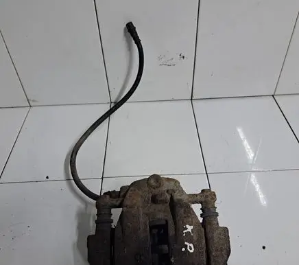 Mercedes-Benz A W169 Front brake caliper