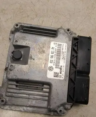 Volkswagen PASSAT B6 Engine control unit/module 03G906021PM 03G906021AN 0281014061