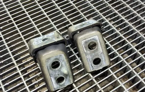 Citroen C4 III e-C4 Front door hinge set 