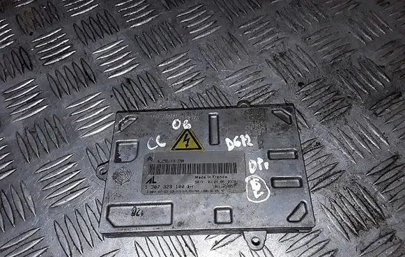 Citroen C6 Xenon control unit/module 1307329100