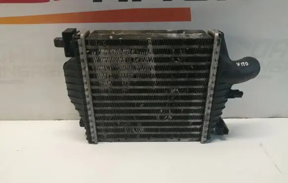 Mercedes-Benz Vito Viano W638 Intercooler radiator 160010041E 638501209