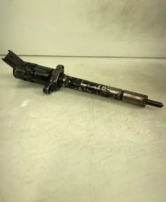 Volvo C30 Fuel injector 0445110259