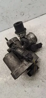 Ford Mondeo Mk III Throttle valve