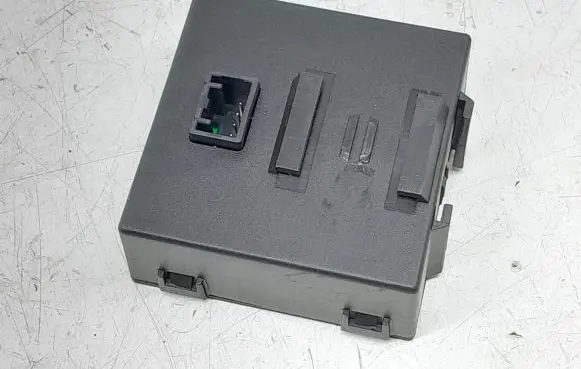 Infiniti QX70 S51 Keyless (KESSY) go control unit/module 28595JL30A A2C53212570