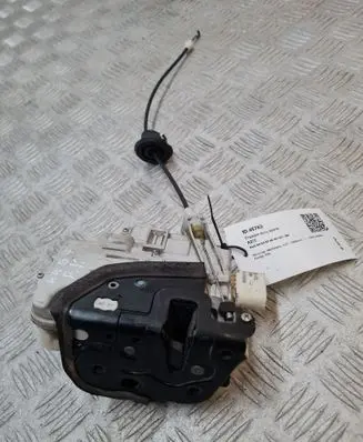 Audi A4 S4 B7 8E 8H Front door lock 8E1837015AA