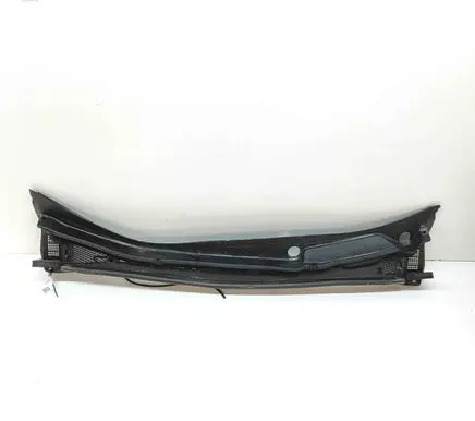 Nissan Leaf II (ZE1) Wiper trim 668625SA0A