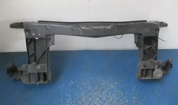 Volkswagen Crafter Front bodywork piece 